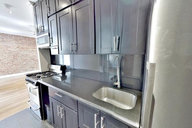 326 E 100th St Unidad 5A