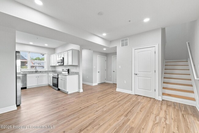 13 Dunbar Wy