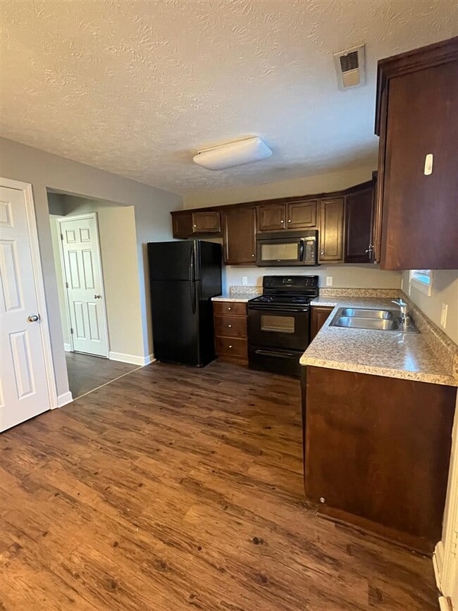 Photo - 279 Audley Ave