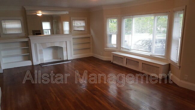 Photo - 13558 Cedar Rd
