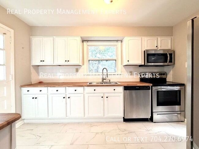 Photo - 1843 Camp Greene St