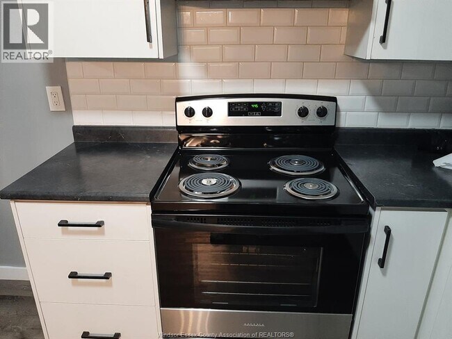 Photo - 1415 Bruce Ave