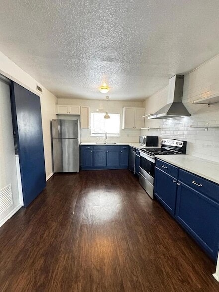 Photo - 1000 Lake of the Woods Blvd Unit 204E