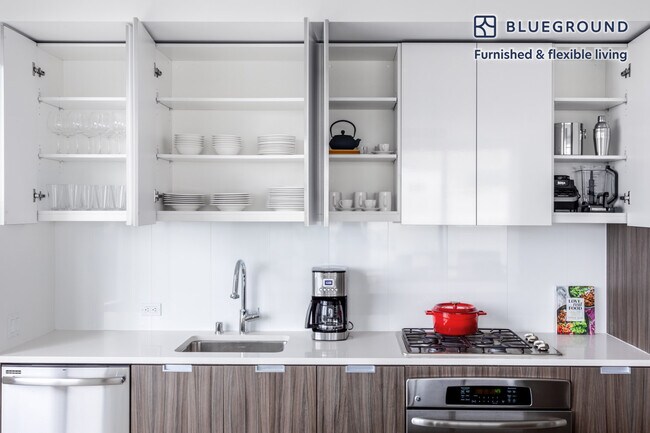 8 10th St Unit SI FL15-ID353
