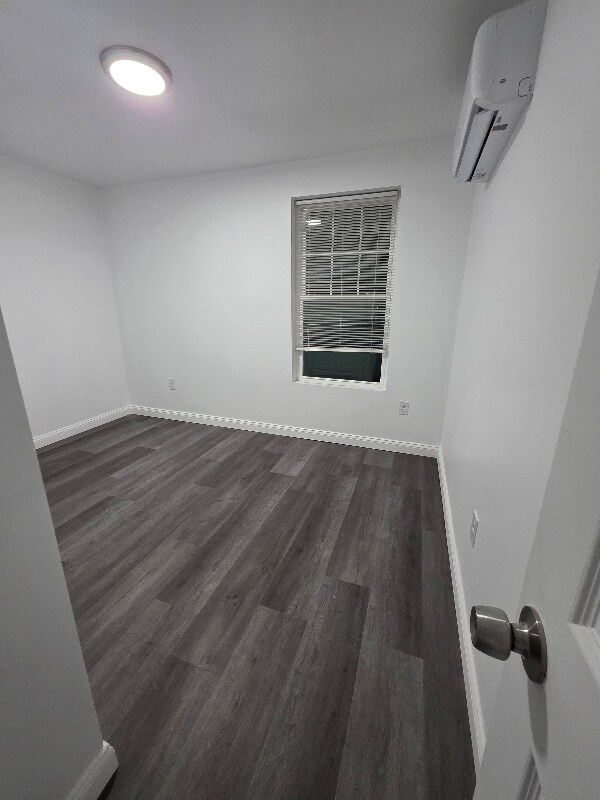 Photo - 214 Cross St Unit 3