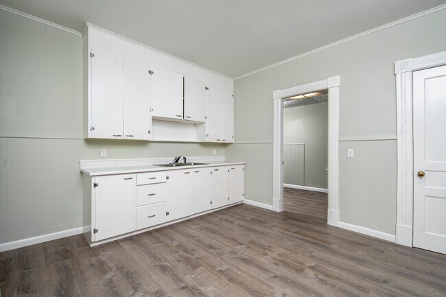 Photo - 159 Hoosick St