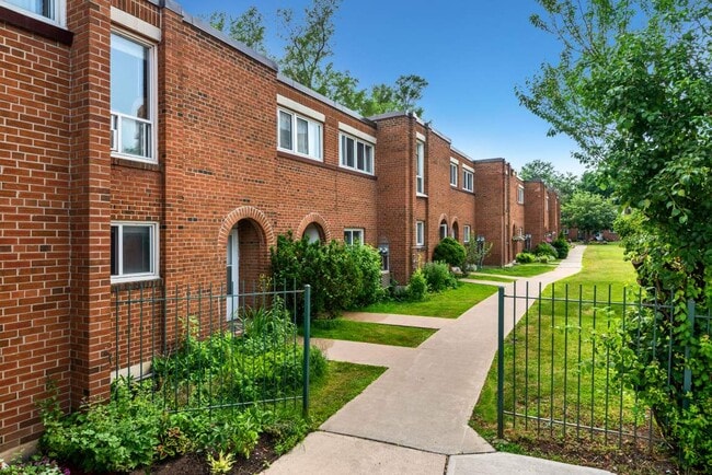 Photo - 150 - 160 Cactus Avenue