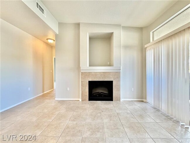 Photo - 8805 Jeffreys St