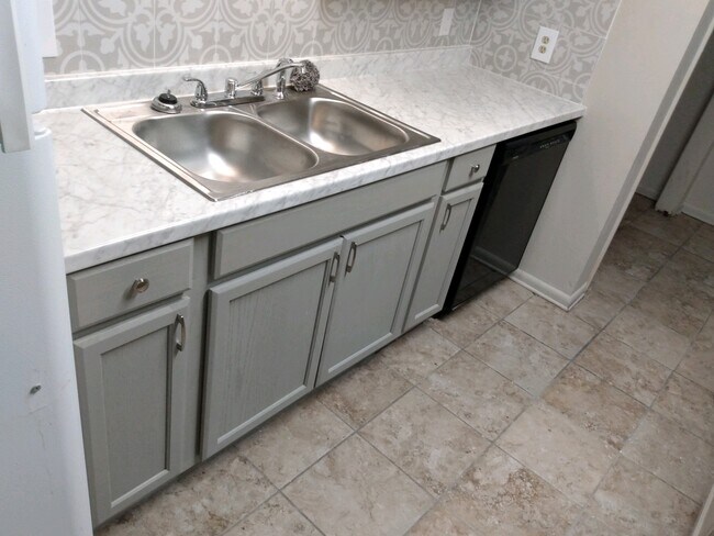 Photo - 1212 Henson Casa Adosada