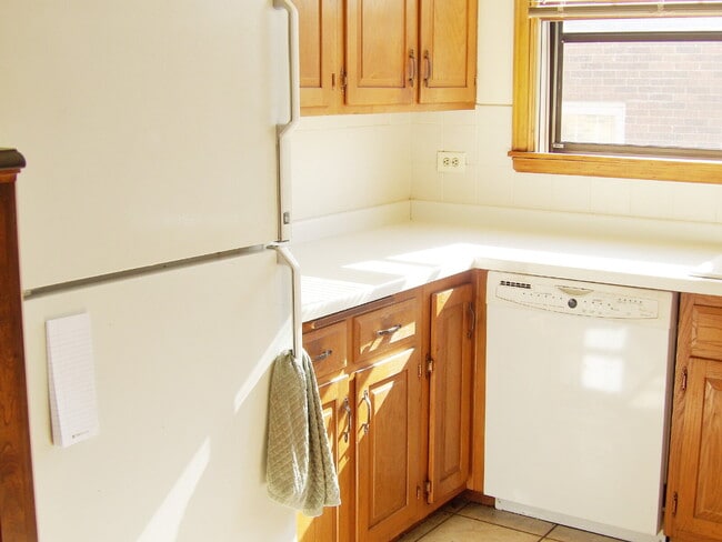 Photo - Cozy 2 Bedroom 1 Bathroom in S. Minneapolis