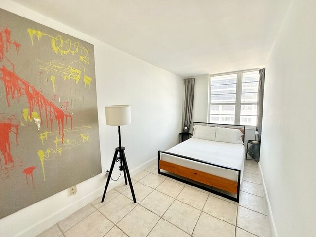 Photo - Amazing location: Close to Lincoln & the beaches: 1bed/1bath at the iconic Decoplage: available n...