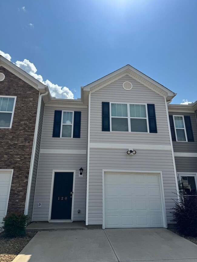 Building Photo - 120 Sunriff CT