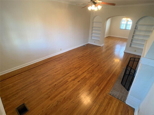 Photo - 8008 Orlando Dr