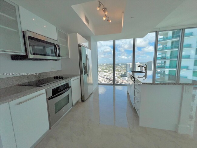 Kitchen - 888 Biscayne Blvd Condo