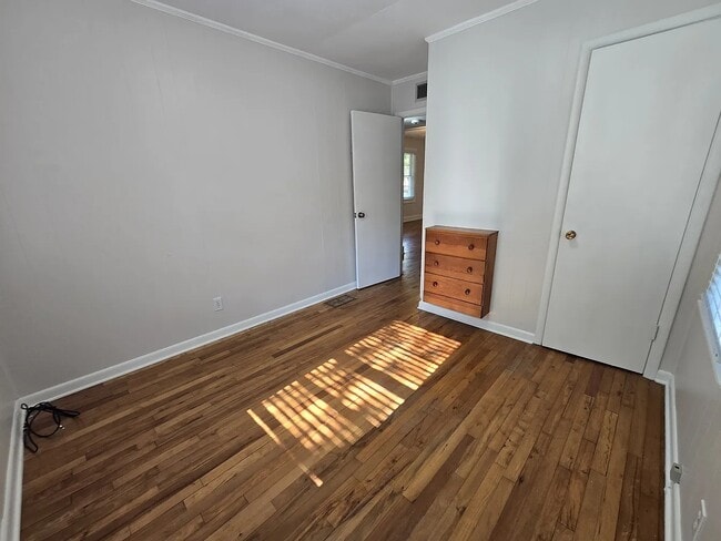 Photo - 1683 J D Miller Rd