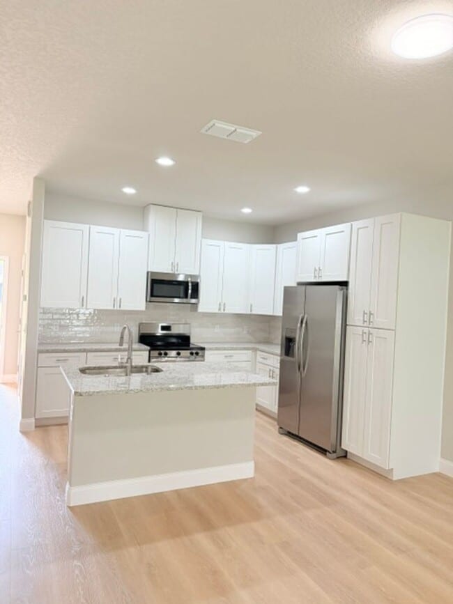Photo - Brand new duplex with screen porch ! Unit B