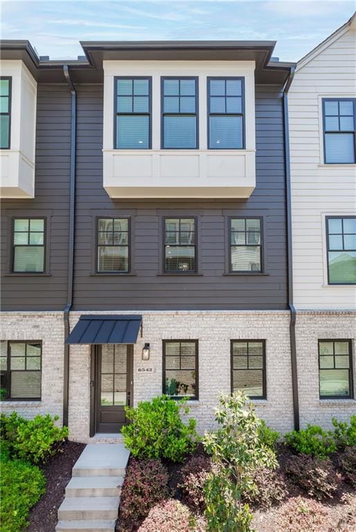 Building Photo - 6543 Beacon Dr