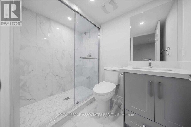 Photo - 33 Talbotshire St