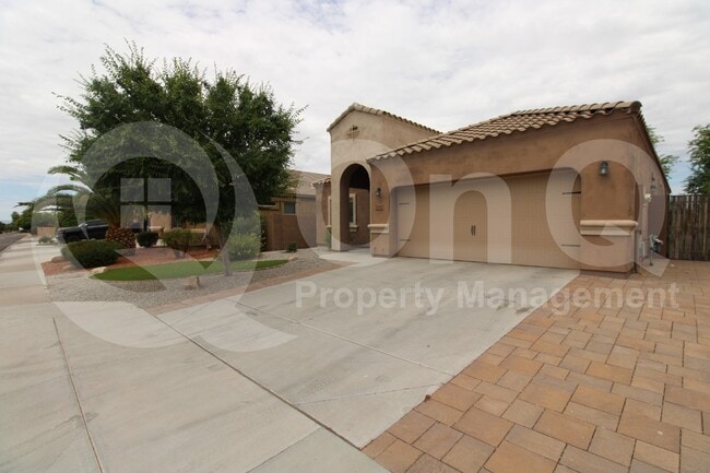 Building Photo - 7562 W Tierra Buena Ln