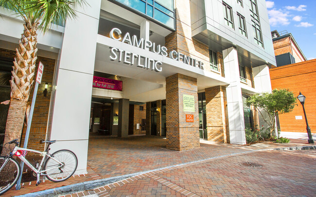 Photo - Yugo Charleston Campus Apartments