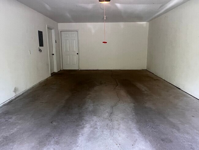 Photo - 97 N Main St Unidad 97 North Main St.  B