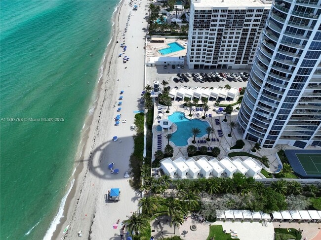 Photo - 3101 S Ocean Dr Unidad 3005