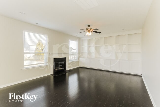 Photo - 9829 Skybluff Cir