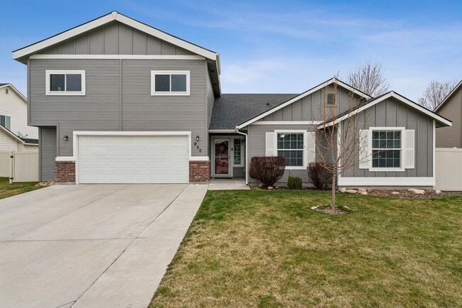 Building Photo - Spacious 4 Bed + Bonus | 3 Bath | 2,760 Sq Ft | Star, Idaho