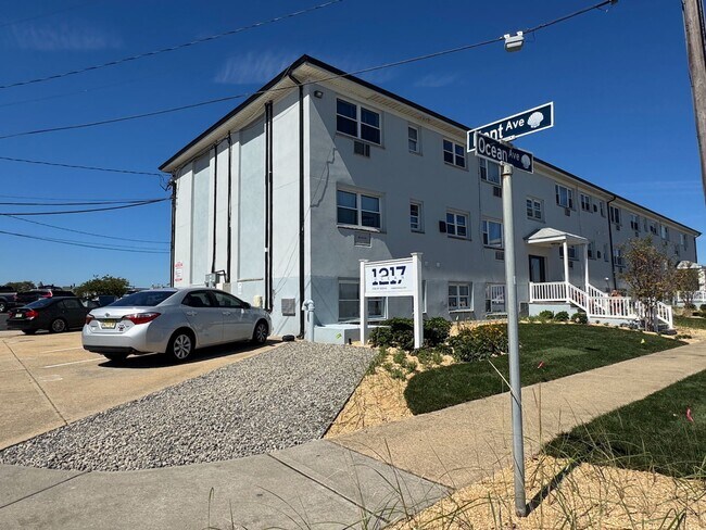 TWELVE17 Ocean Ave