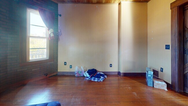 Photo - 12 Forest Hills St Unit 3
