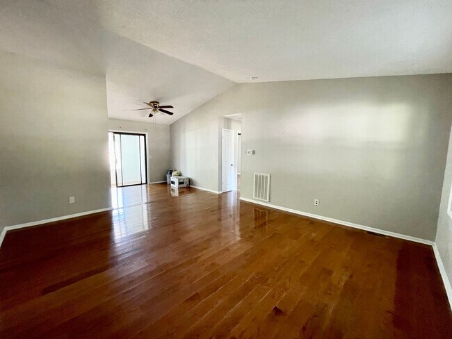 Photo - Northeast Columbia