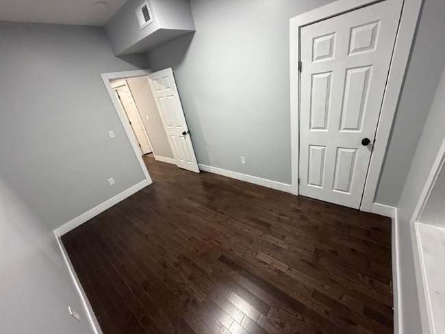 Photo - 360-362-362 Peshine Ave Unit 2