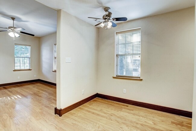 Photo - 5250 Eigel St