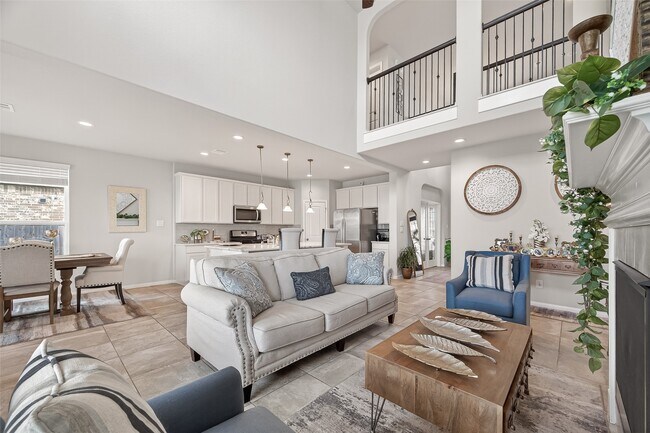 Building Photo - 3723 Lake Varano Cir