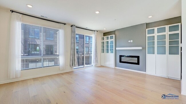 Photo - 2326 Venture Dr