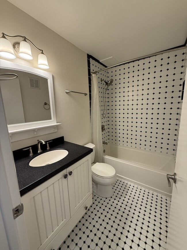 Photo - 2025 E Greenwich Ave