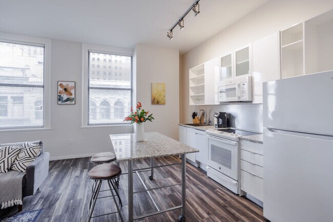 Photo - 9-JAN-JAN E 4th St Unit ID1094343P