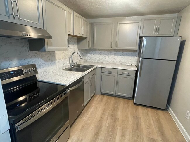 Building Photo - 949 Pleasant Valley Rd Unit 801