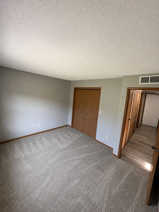 Photo - "2-Bedroom Duplex in Sidney, OH - 342 West Parkwood!"