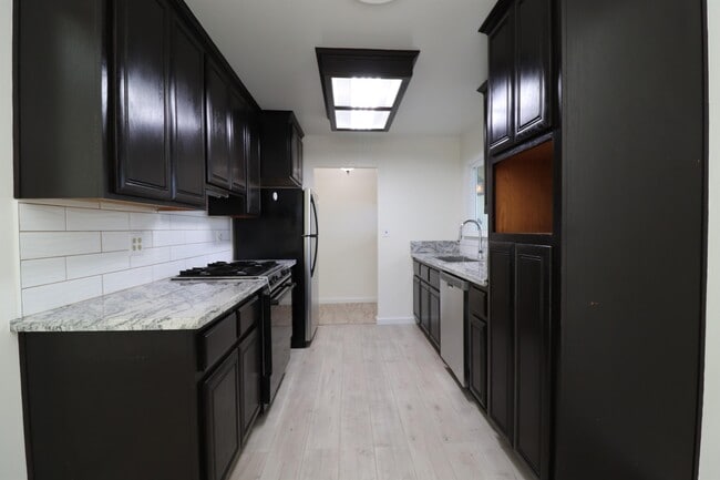 Photo - 1086 Springfield Dr