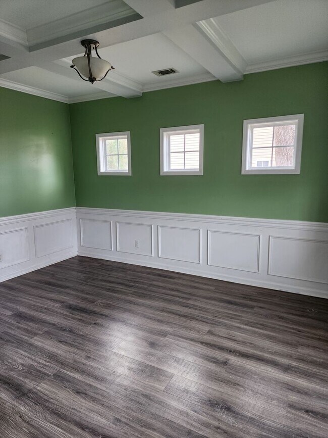 Photo - 1237 Peacock Trail