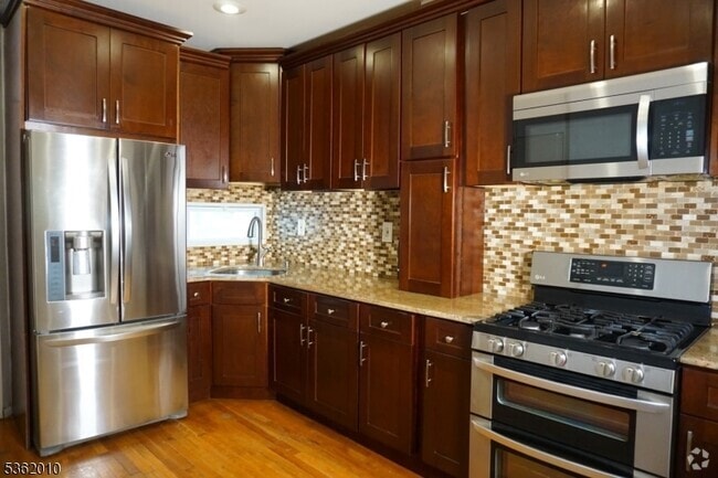 Building Photo - 247 Mt Prospect Ave Rental