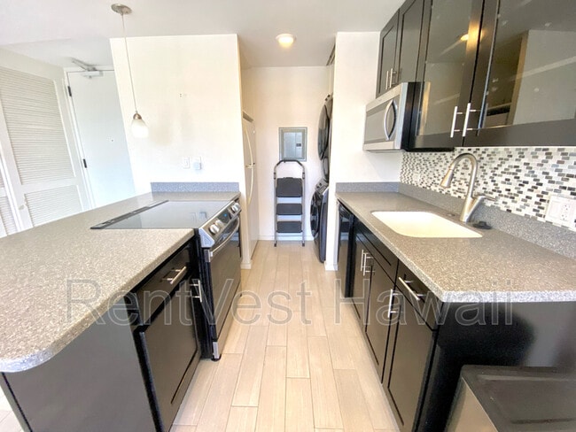 Photo - 320 Lili?uokalani Ave Unit Apt 1602