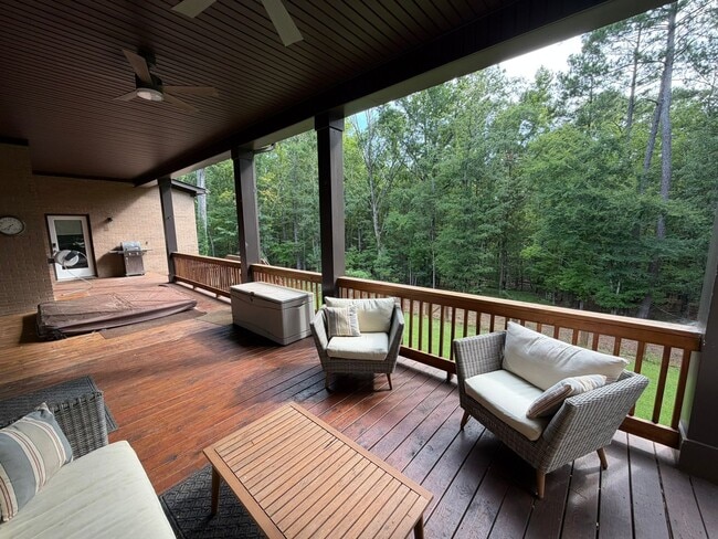 110 Sterling Point Rd