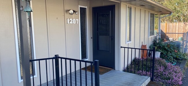 Photo - Clinton Dr Unidad 1207 Clinton Dr.