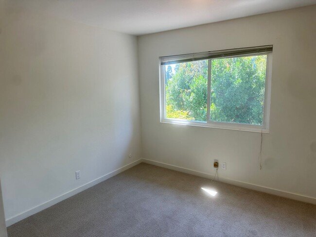 Photo - Derby Street Apartments LLC Unit Apt. 1