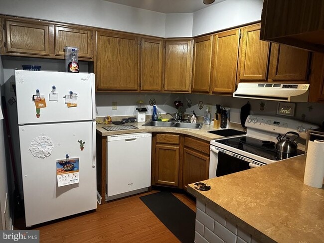 Building Photo - 2101 Cedar Run Dr Unit 307