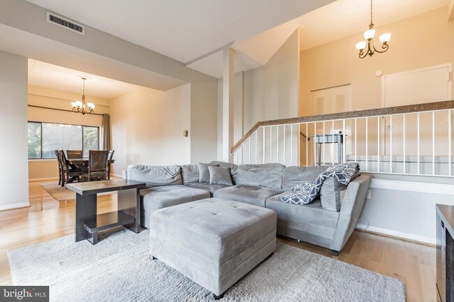 Building Photo - 130 Roberts Ln Unit 101