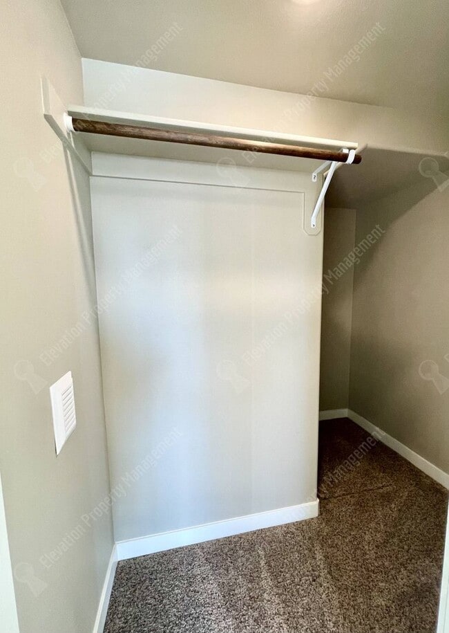 Photo - Rare 5 BR home in Southwest Redmond