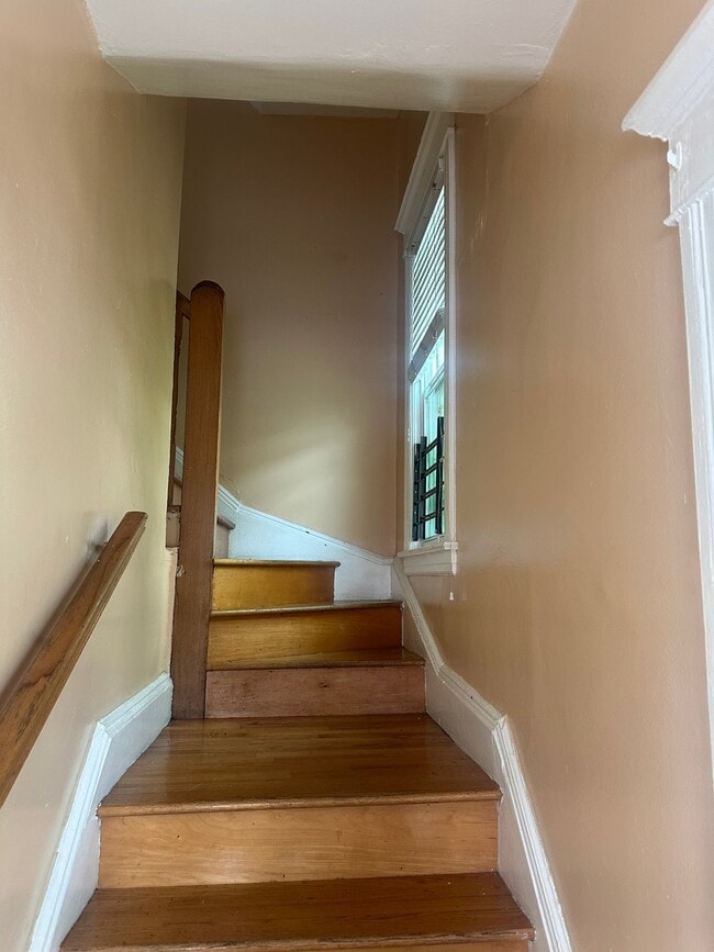 6 Cliff Ave